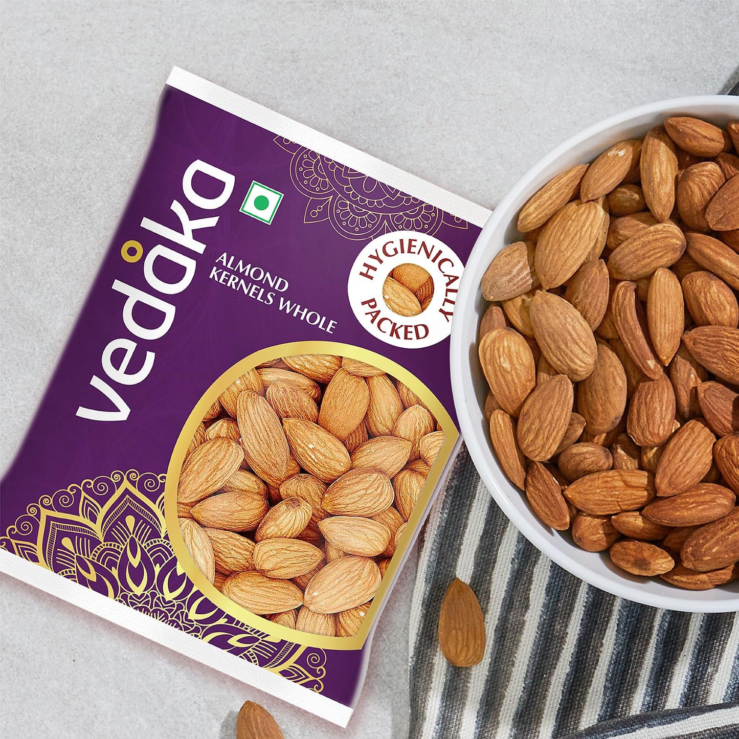 Vedaka California Almonds | 200 G | Dried Fruits, Nuts & Seeds | Crunchy & Nutty | No Additives
